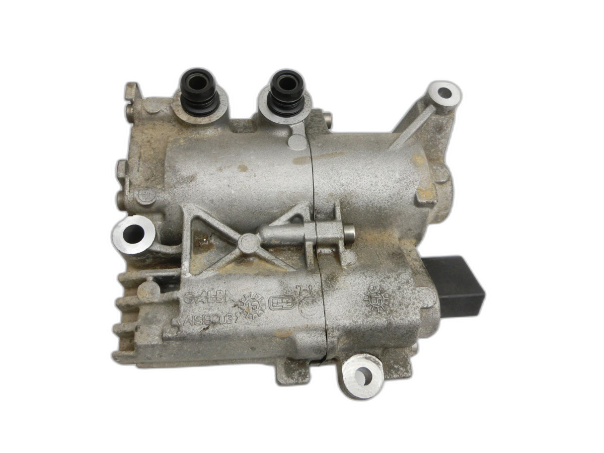 Mercedes S205 W205 14-18 CDI 2,2 100KW 651.921 Ölpumpe für Getriebe Getriebeölpumpe  - Bild 1