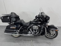 HARLEY DAVIDSON FLHTCU ELECTRA GLIDE UC 1584 10 2010