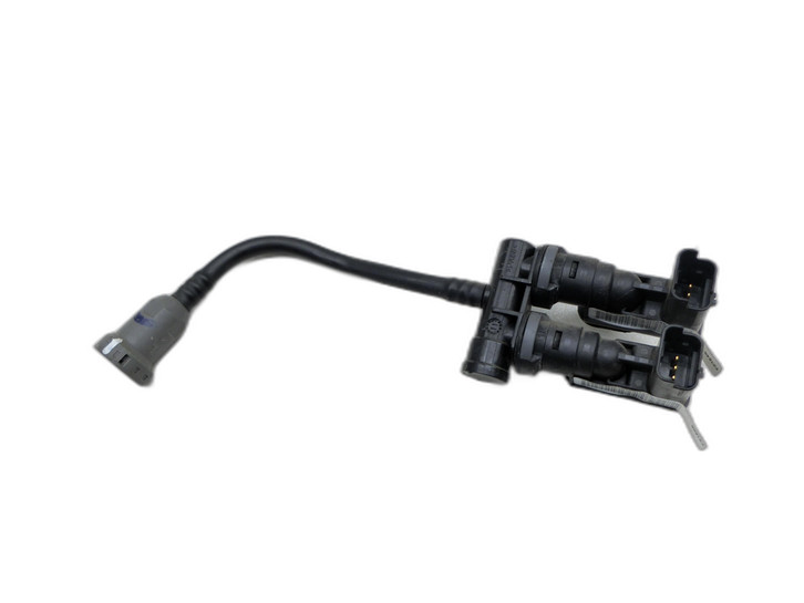 Peugeot 508 I Hyb 10-14 HDi 2,0 120KW Sensor Kraftstoffsensor  - Bild 1