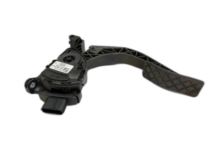 Audi A4 8K B8 07-11 TFSI 2,0 132KW Gaswertgeber Gaspedal - Bild 1