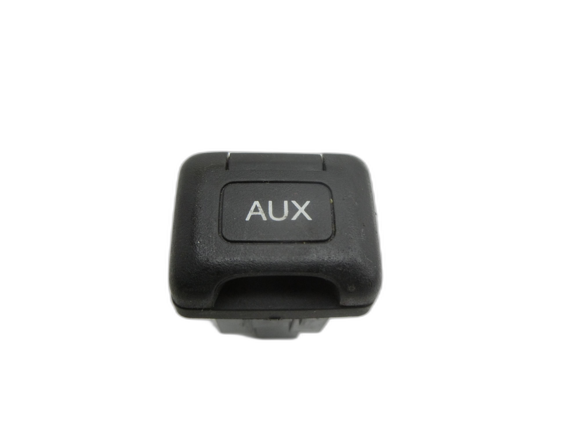 Honda Accord VIII CW3 08-11 AUX Buchse Anschluss  - Bild 1