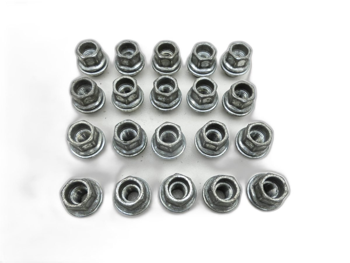 Lexus LS400 94-97 Satz Radmuttern Muttern Radbolzen  - Bild 1