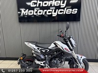2025 Benalli TNT 125 Tornado in white with 1785 miles, i