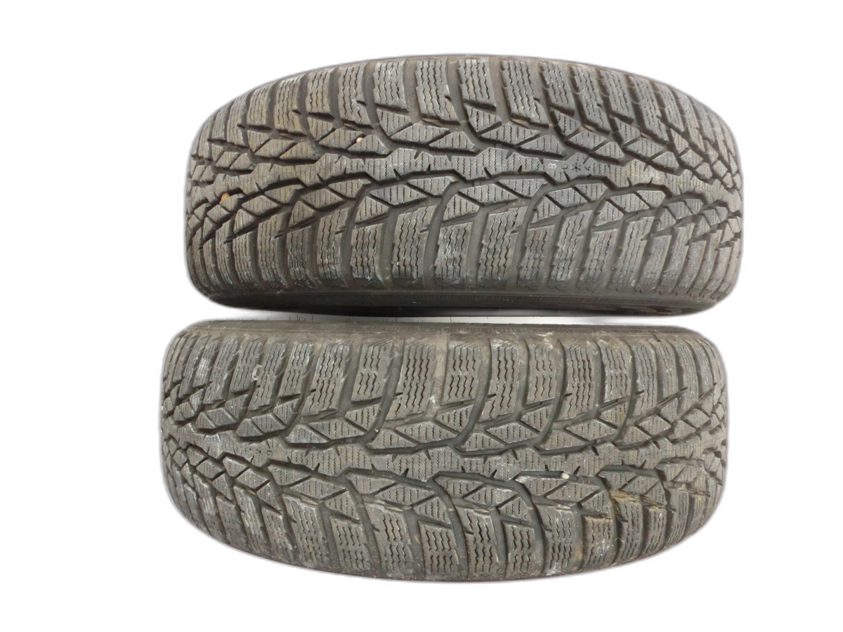 Opel Meriva A 05-10 2x Reifen Winterreifen Nokian 185/60R15 88TXL 7.9-8.3mm  - Bild 1