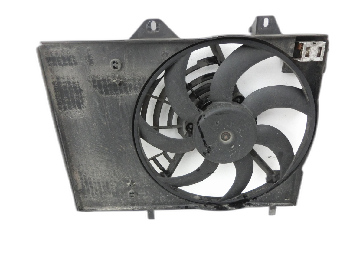 Peugeot 208 I 15-19 1,2 81KW Lüfter Ventilator f. Kühler  - Bild 1