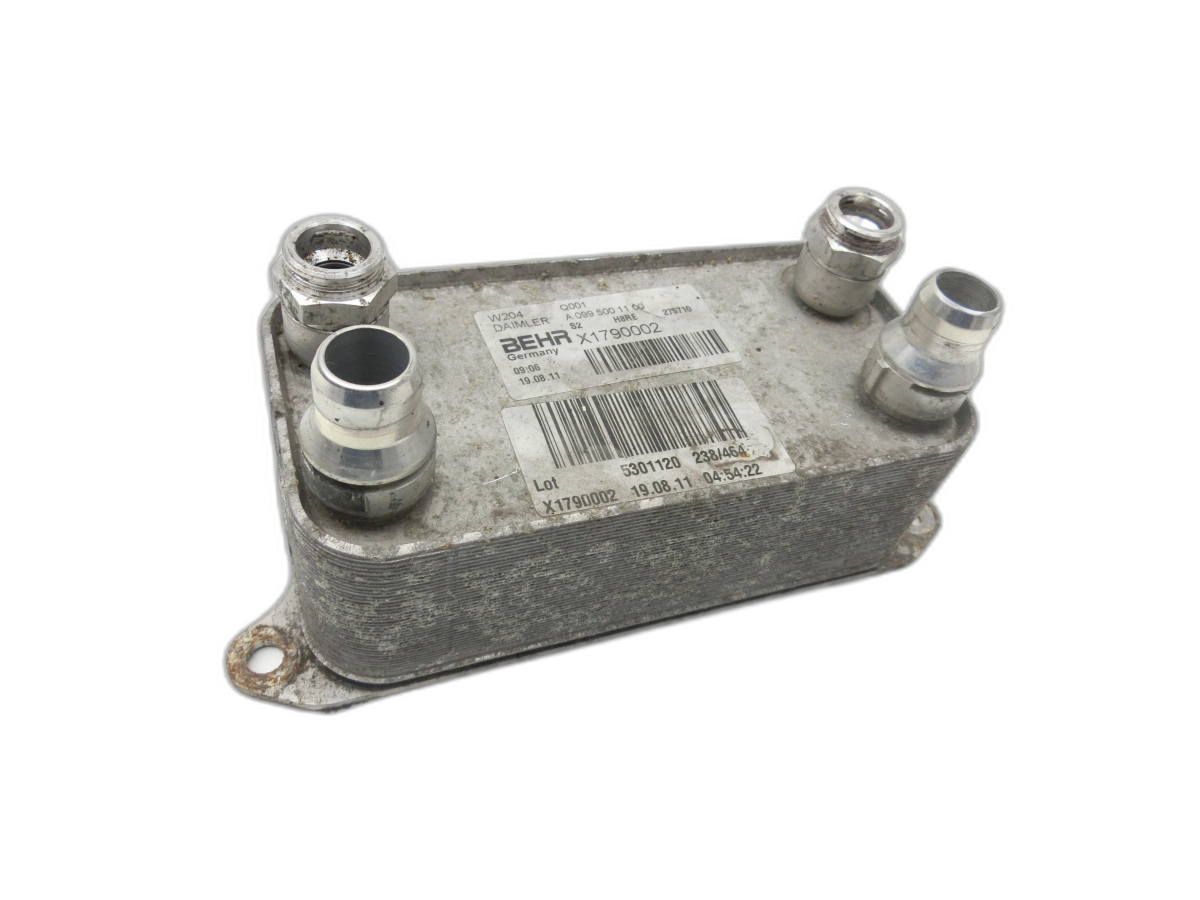 Radiador de aceite Cambiador calor para Mercedes A207 C207 E250 11-13 - Bild 1