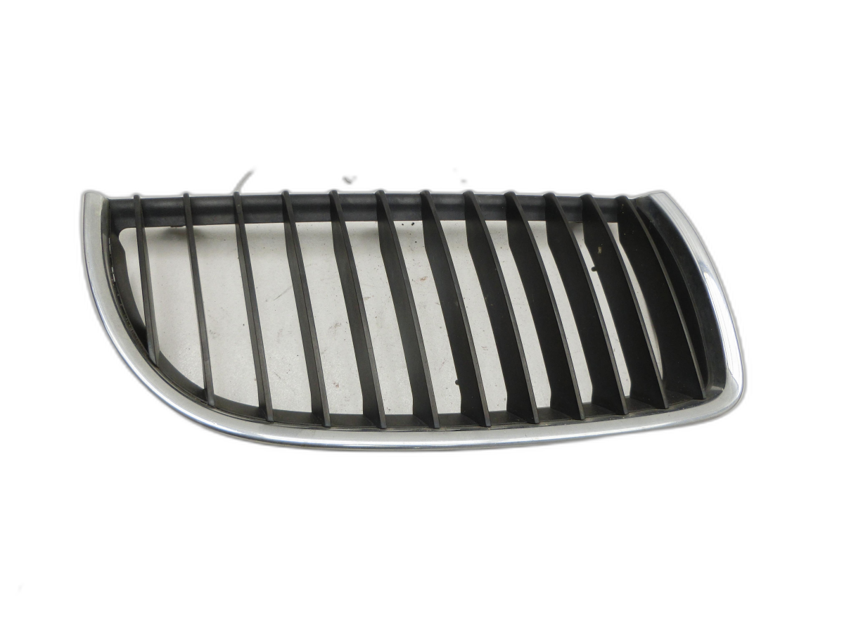 BMW 318D E90 3er 05-08 Frontgrill Kühlergrill Rechts  - Bild 1