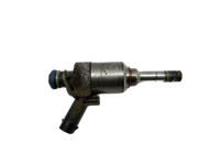Audi A3 8P 08-13 TFSI 1,8 118KW Injektor Einspritzdüse Zyl.3 Audi A3 8P 08-13 13.05.2008 06H906036F gebraucht Vorschau 1