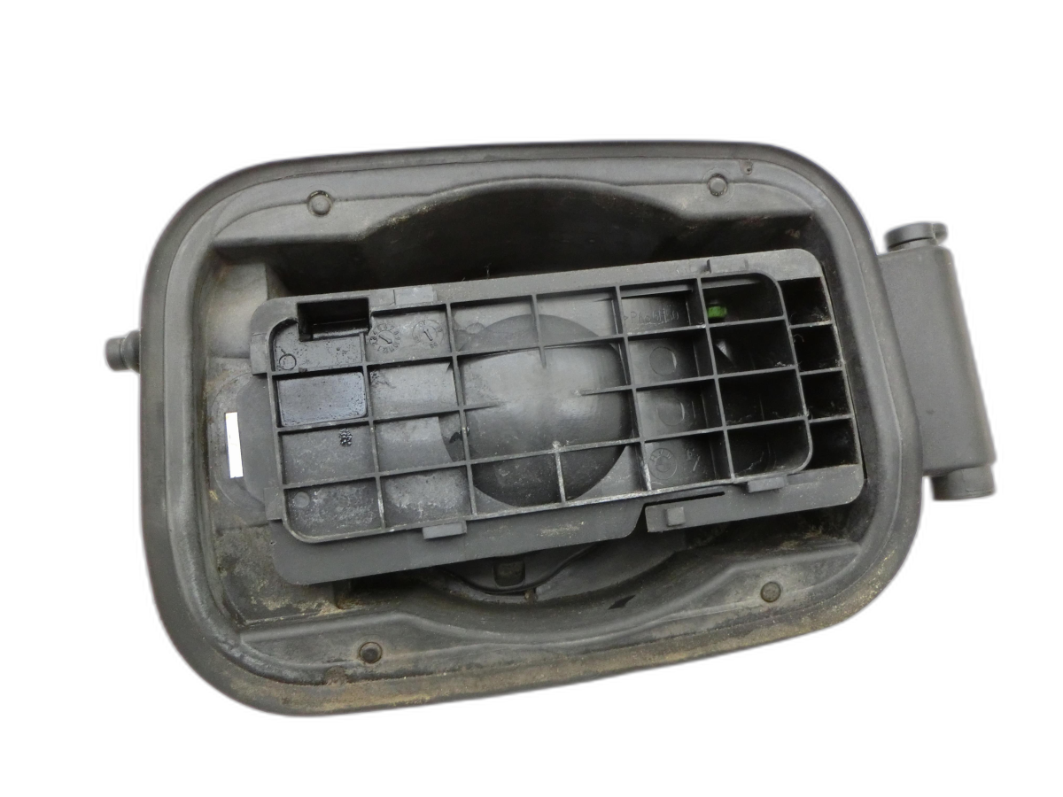 BMW E61 LCI 530xd 07-10 Scharnier Träger für Tankdeckel  - Bild 1