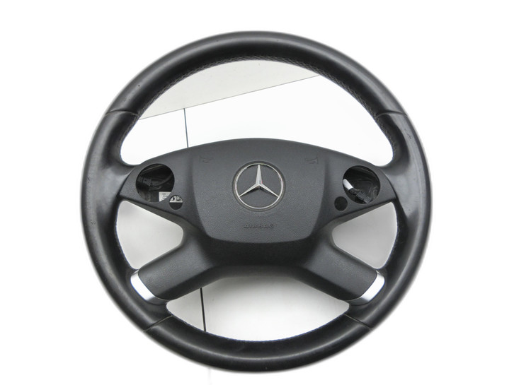 Mercedes E220 S212 09-13 Lenkrad Airbaglenkrad Leder  - Bild 1