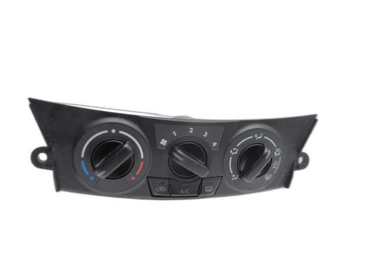 Suzuki Swift IV NZ 13-17 Bedienteil Bedienelement Heizung Klimabedienteil Suzuki Swift IV NZ 13-17 23.12.2015 gebraucht Bild 1