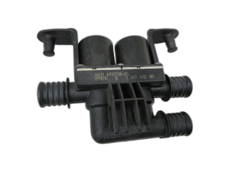 BMW 5er 530XD E61 03-07 3,0D 170KW Wasserventil Heizungsventil Ventil Heizung - Bild 1