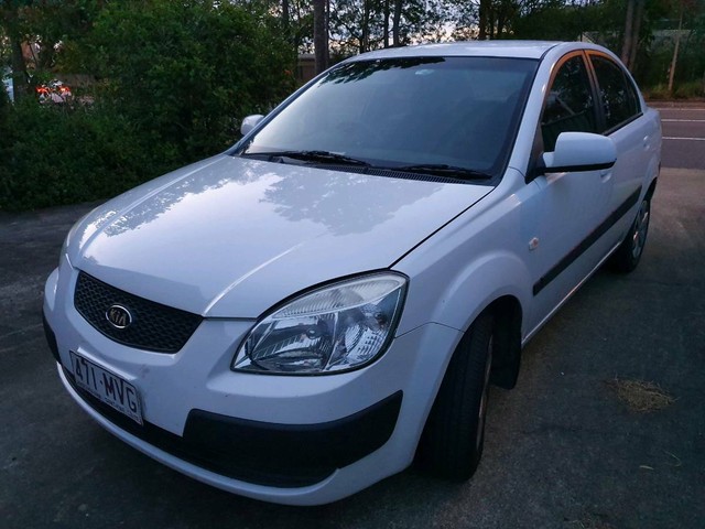 2006 Kia Rio Manual. As Is. 200K $1000 | Cars, Vans & Utes | Gumtree