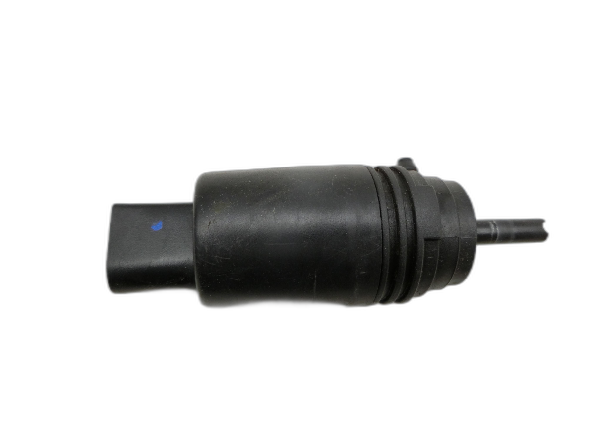 BMW E87 1er 116i 04-07 Waschwasserpumpe Waschpumpe Scheibenreinigung  - Bild 1
