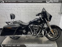 HARLEY DAVIDSON STREET GLIDE, 73 PLATE, 5068 MILES, 1868cc, COMES WITH PANNIE...