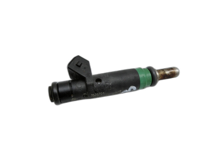 BMW E63 6er 645Ci 03-07 4,4 Einspritzdüse Einspritzventil BMW E63 6er 645Ci 03-07 10.01.2005 13647525721 7525721... Bild 1