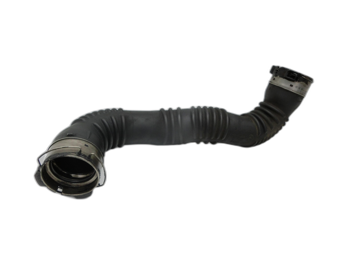 Mercedes W176 A180 12-15 CDI 1,5 80KW Ansaugrohr Ladeluftschlauch Luftschlauch Pos.1  - Bild 1