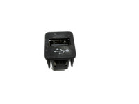 BMW G21 320dx 3er 19-22 USB Buchse Schnittstelle Anschluss Audio Port BMW G21 320dx 3er 19-22 17.09.2020 9229294... Vorschau 1