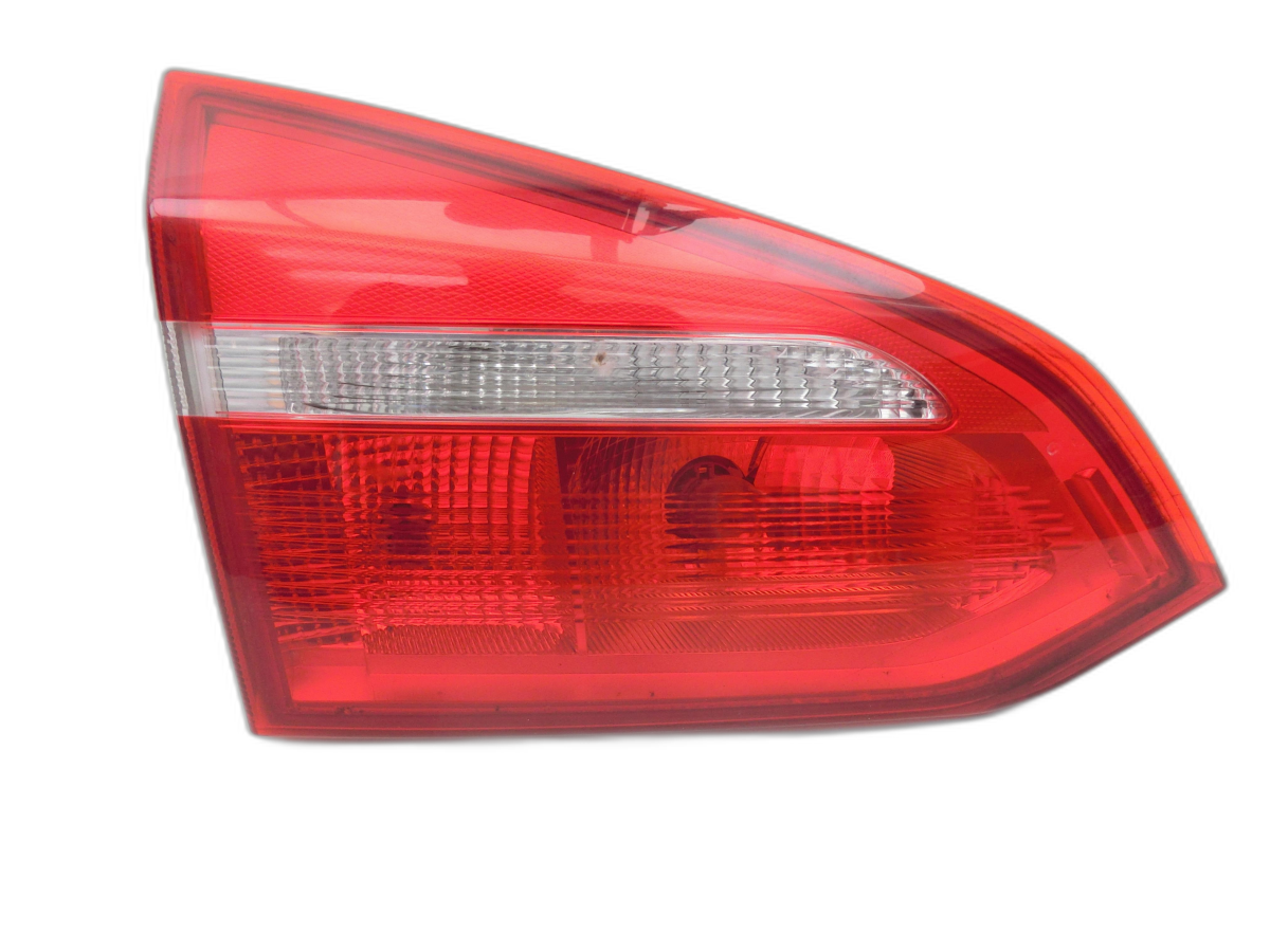 Ford Focus III 14-18 Kombi Rückleuchte Heckleuchte für Klappe Links  - Bild 1