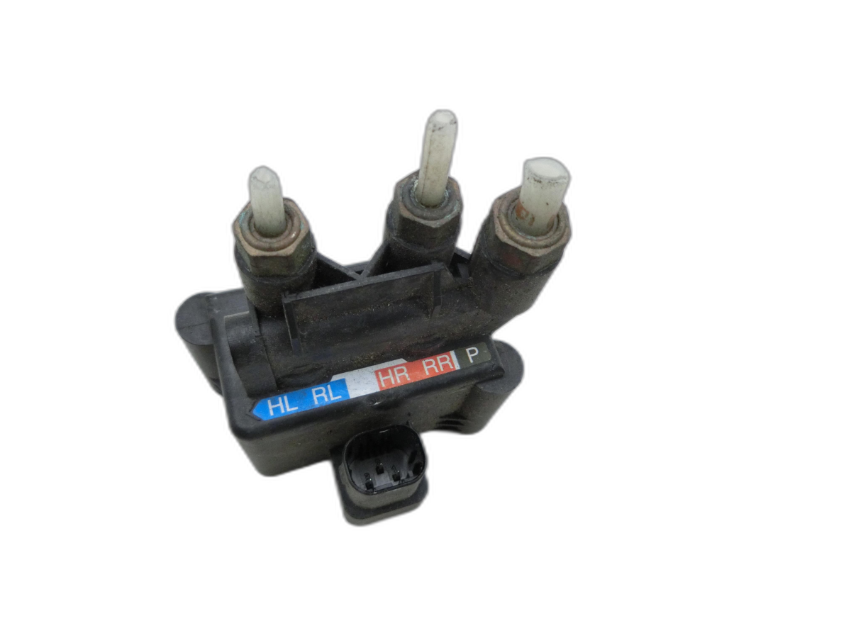 Mercedes R320 W251 06-10 CDI 3,0 165KW 642.950 Ventilblock für Luftfahrwerk Luftfederung  - Bild 1