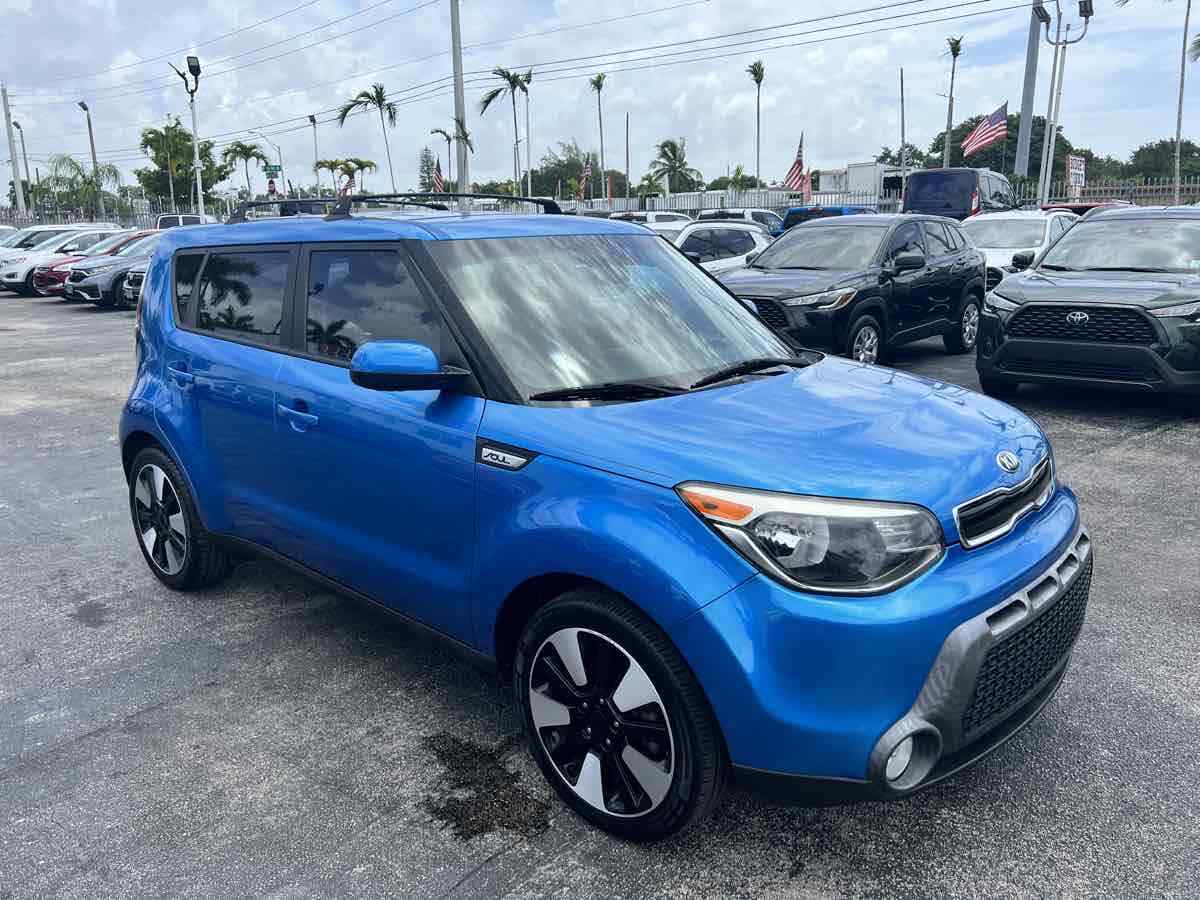 Owner 2016 Kia Soul, Blue with 90672 Miles available now!