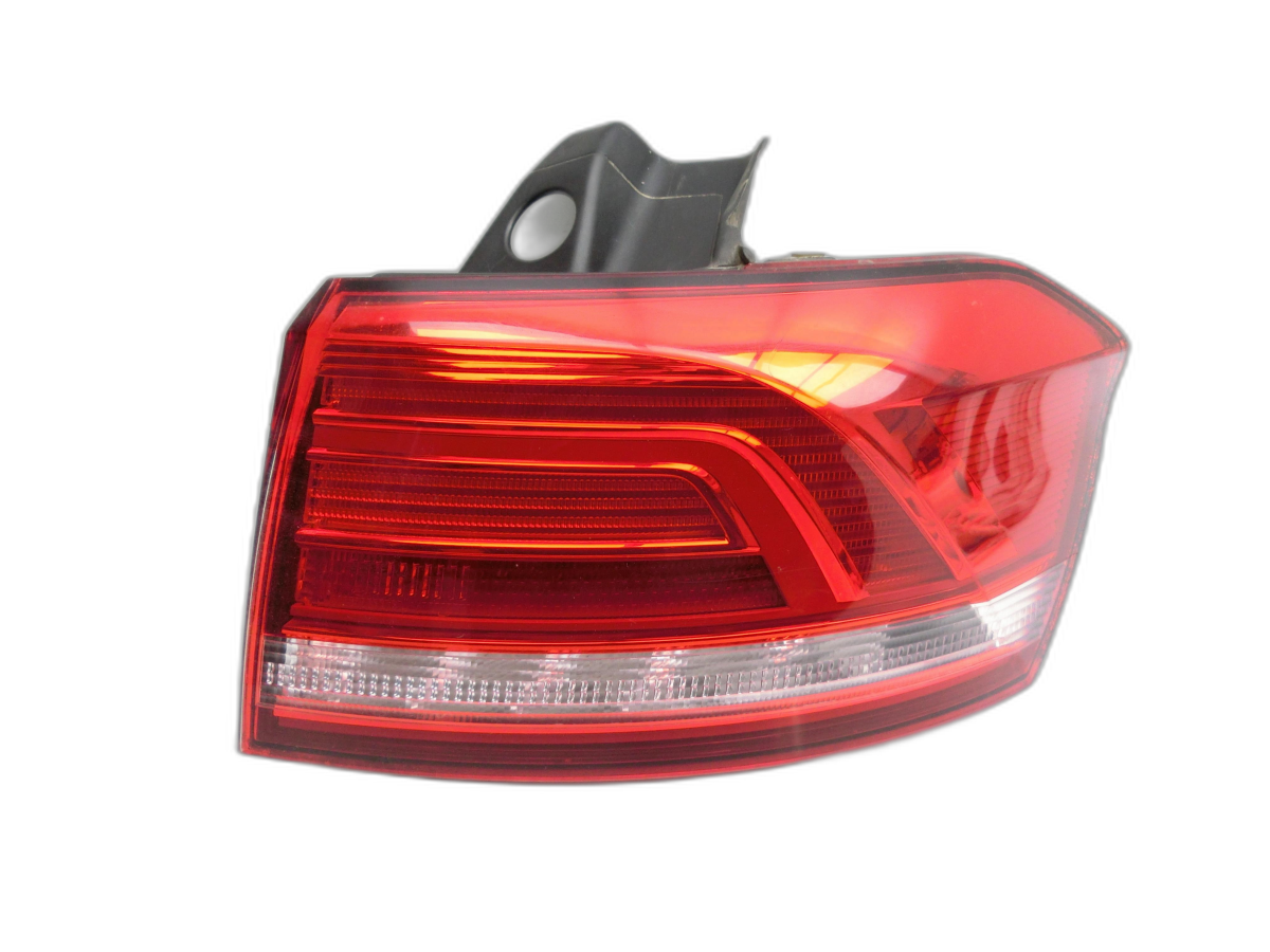 VW Passat B8 3G 14-19 Kombi Rückleuchte Rücklicht Heckleuchte Rechts orig  - Bild 1