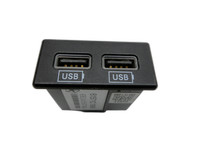 Jeep Grand Cherokee WK2 13-17 USB Buchse Anschluss Jeep Grand Cherokee WK2 13-17 24.02.2017 61571C1936 68145567AA... Vorschau 1