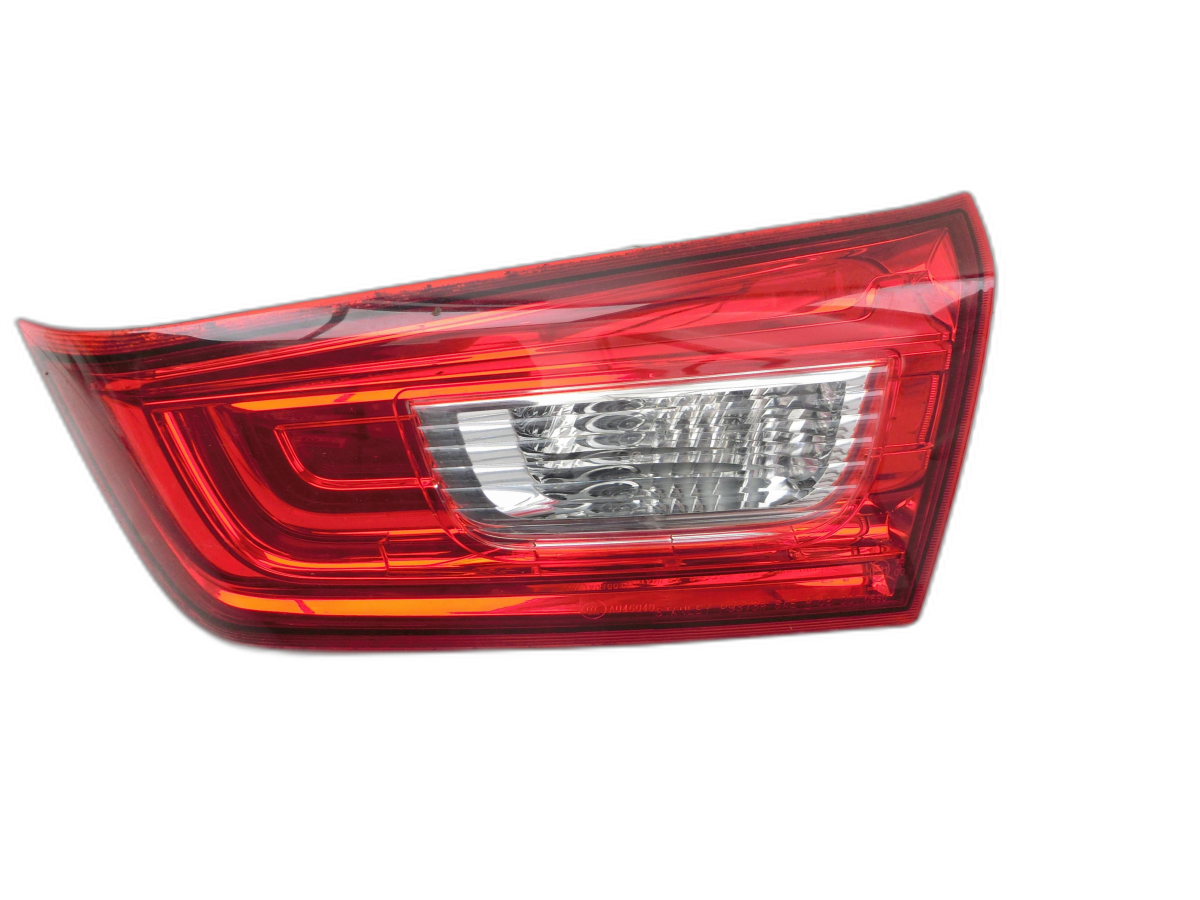 Mitsubishi ASX GAW 16-19  Rückleuchte Heckleuchte für Klappe Innen Rechts - Bild 1
