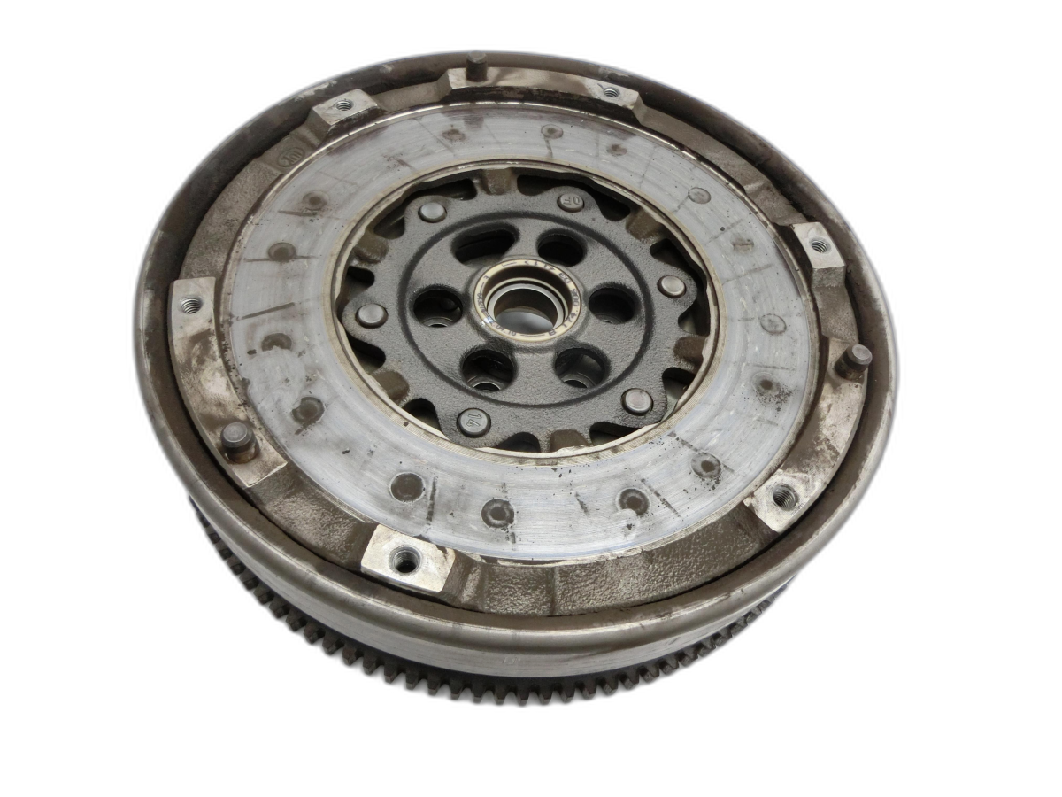 BMW X1 E84 09-12 2,0i 110KW N46B20O2 Zweimassenschwungrad Schwungrad  - Bild 1