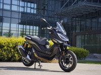 MGB SST 125cc Automatic Scooter Learner Legal City Commuter Excellent MPG