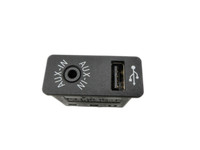 BMW F01 750iX 08-12 USB AUX Buchse Anschluss Adapter BMW F01 750iX 08-12 09.06.2011 84109237654 9237654... Vorschau 1