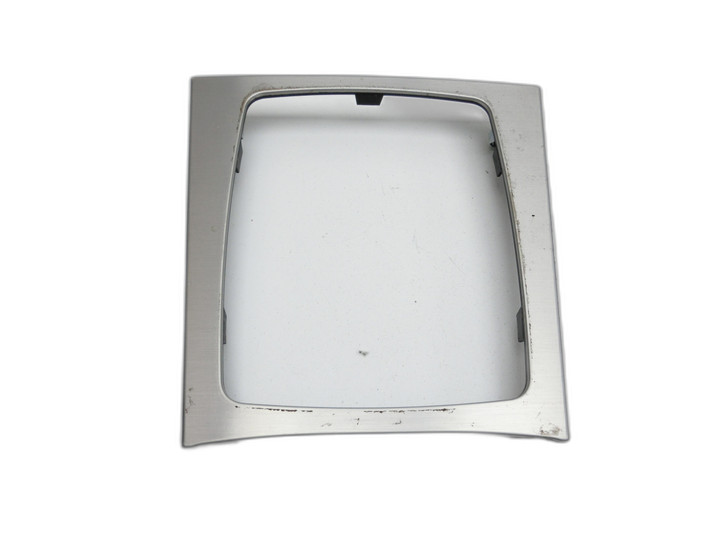 Mercedes W204 S204 C250 07-14 Blende Einbaurahmen Mercedes W204 S204 C250 07-14 29.08.2013 A2046807208 W65498 gebraucht Bild 1