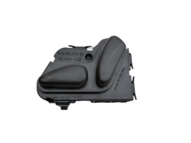 Mercedes E320 W211 S211 03-08 Schalter Sitzverstellung Sitzschalter Vorne Rechts Mercedes E320 W211 S211 03-08... Bild 1