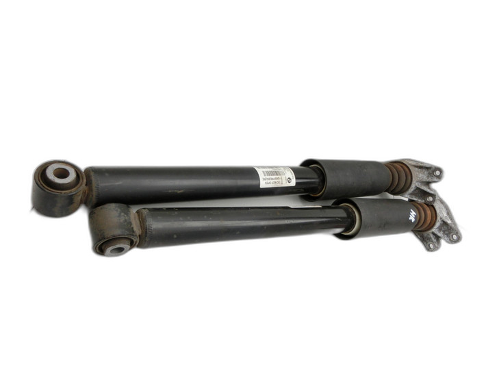 BMW F45 218d 14-18 Federbein Stossdämpfer Hinten Links und Rechts BMW F45 218d 14-18 21.09.2017 6887330 33506887330... Bild 1