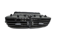 Renault Clio IV BH 12-16 Luftdusche Luftdüse Mitte Renault Clio IV BH 12-16 28.04.2015 gebraucht Vorschau 1