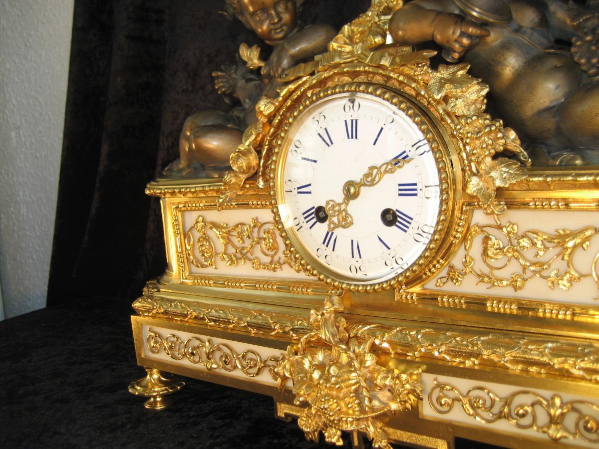 Important Pendulum Gilt Bronze 19th century Amazing  Clock