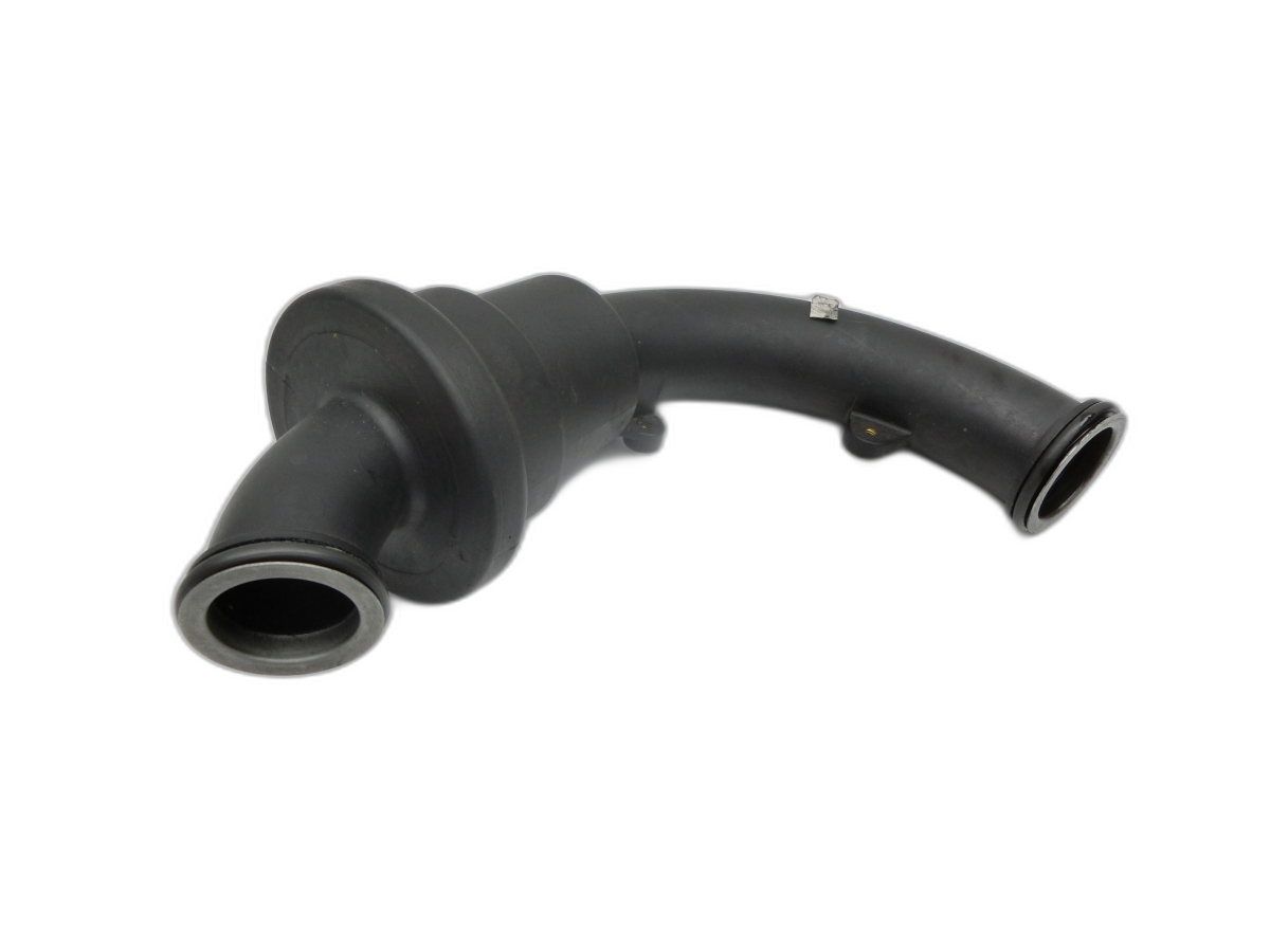 Mercedes W176 A180 12-15 CDI 1,5 80KW Ansaugrohr Ladeluftschlauch Luftschlauch Pos.3  - Bild 1