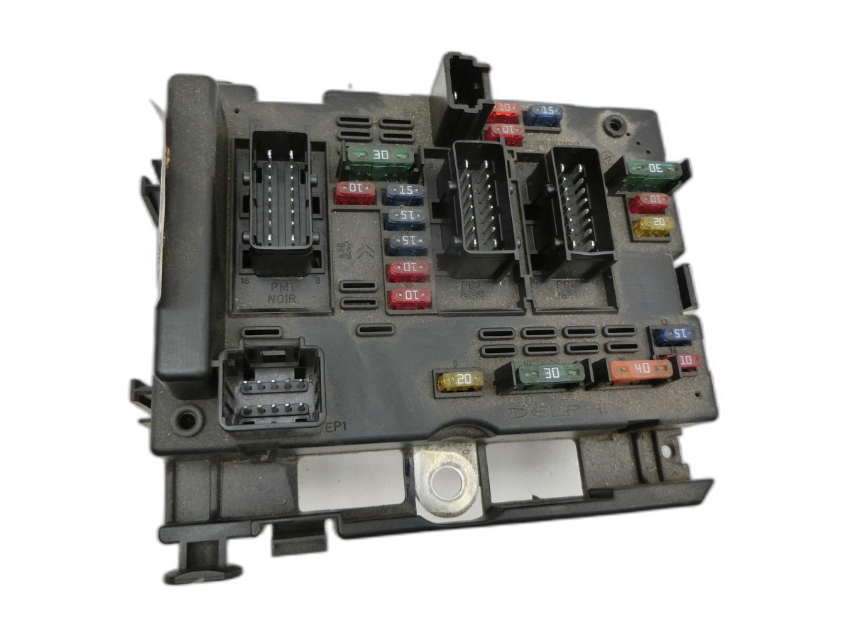Peugeot 307 CC 03-05 Steuergerät ECU Modul BSM B5 Sicherungs Spannungsverteiler  - Bild 1