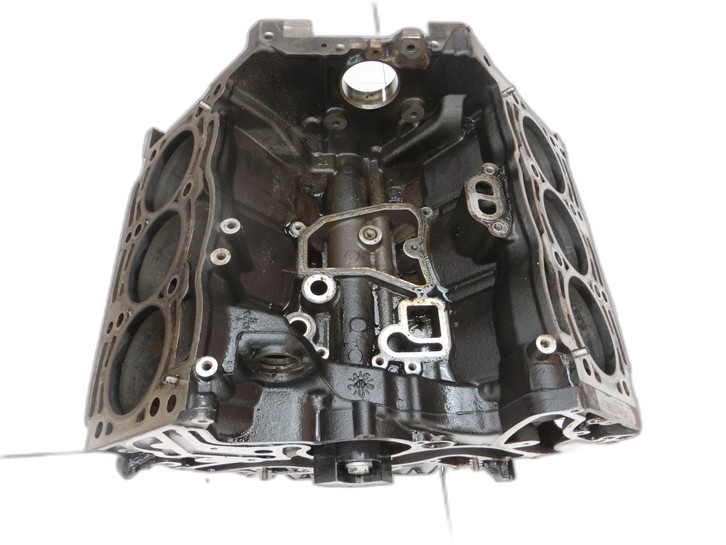 Audi Q7 4L 09-15 TDI 3,0 176KW CNRB Motorblock für Motor Audi Q7 4L 09-15 22.10.2012 059103011GT gebraucht Bild 1