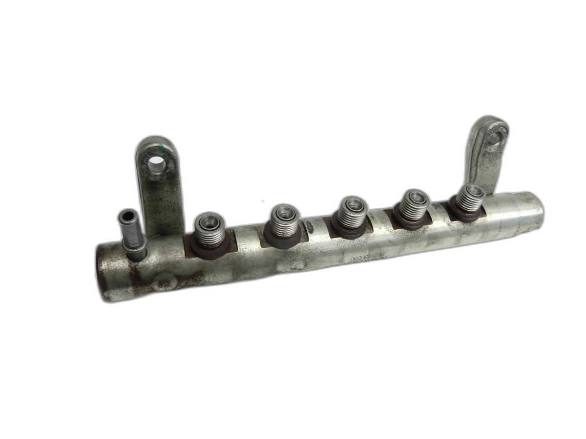 Range Rover Evoque  2,2D 140KW Hochdruck Verteilerrohr Kraftstoffverteiler Rail  - Bild 1