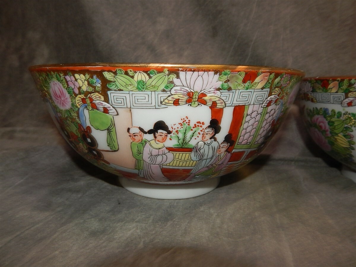 Pair of CHINESE EXPORT ROSE MANDARIN PORCELAIN PUNCHBOWLS 10