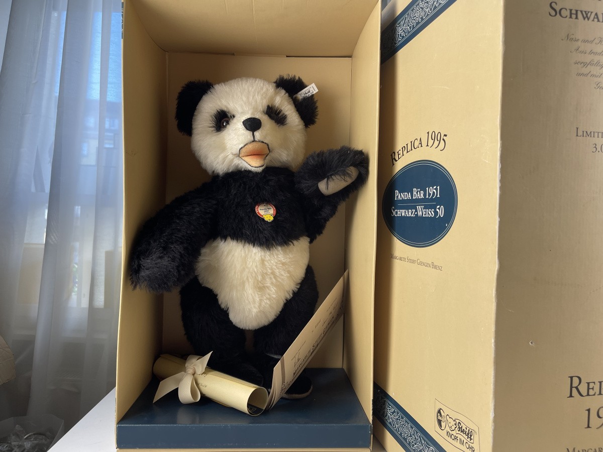 Steiff animal 408335 panda teddy bear 50 cm with original