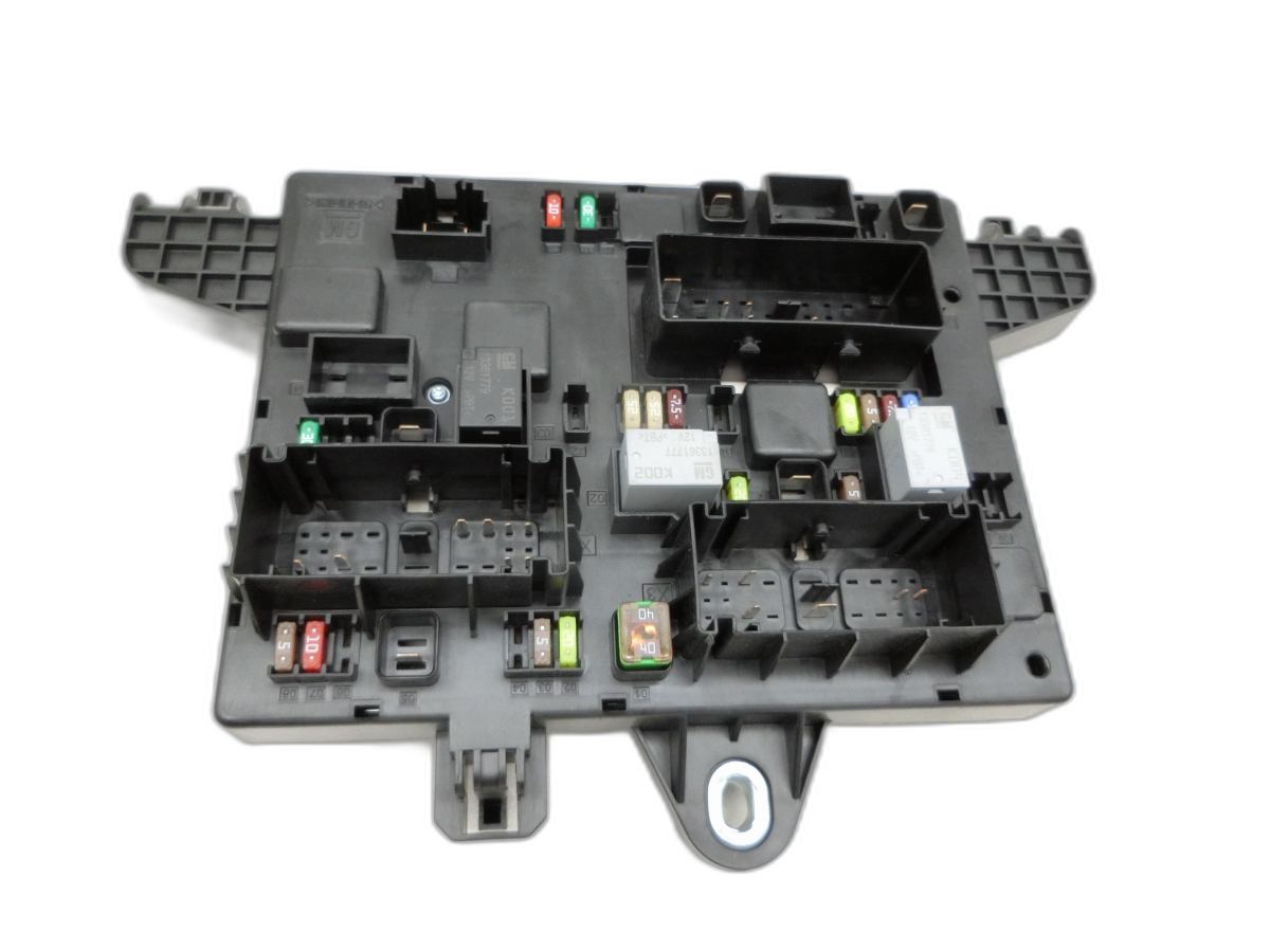 Opel Astra J 09-12 1,4T 103KW Sicherungskasten Zentralelektrik  - Bild 1