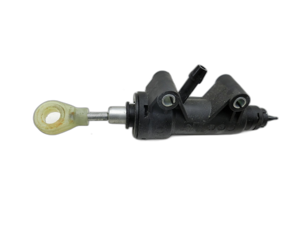BMW F31 318D 11-15 2,0d 135KWKW Kupplungszylinder Geber Geberzylinder  - Bild 1
