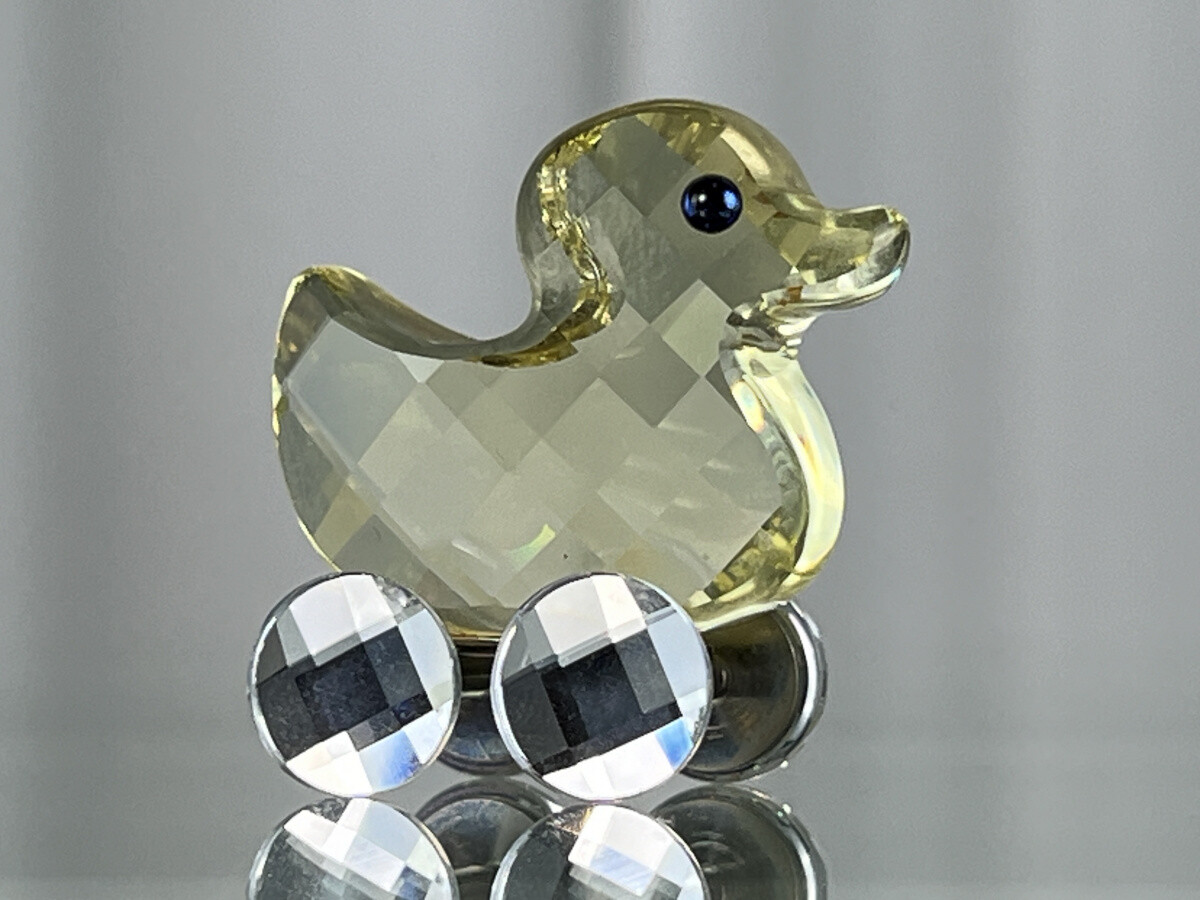 置物 Swarovski happy duck Amazon.com: Swarovski Crystal Happy Duck Figurine - Life
