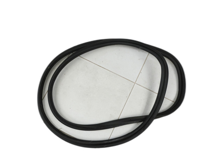 BMW E90 3er 318i 06-09 Lim Dichtung Rahmen Heckklappe Kofferraum  - Bild 1