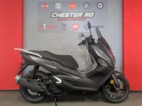 Voge SR1 Prestigious 125cc Scooter