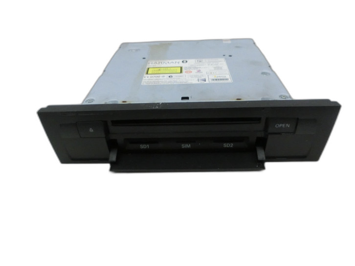 Audi Q7 4L 09-12 Navigationssystem Navi Rechner SD Lesegerät MMI3G Audi Q7 4L 09-12 15.09.2011 0B7500557 100130720... Bild 1