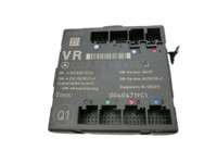 Mercedes W204 S204 C180 11-14 Türsteuergerät Steuergerät SG Tür Rechts Vorne Mercedes W204 S204 C180 11-14... Vorschau 1