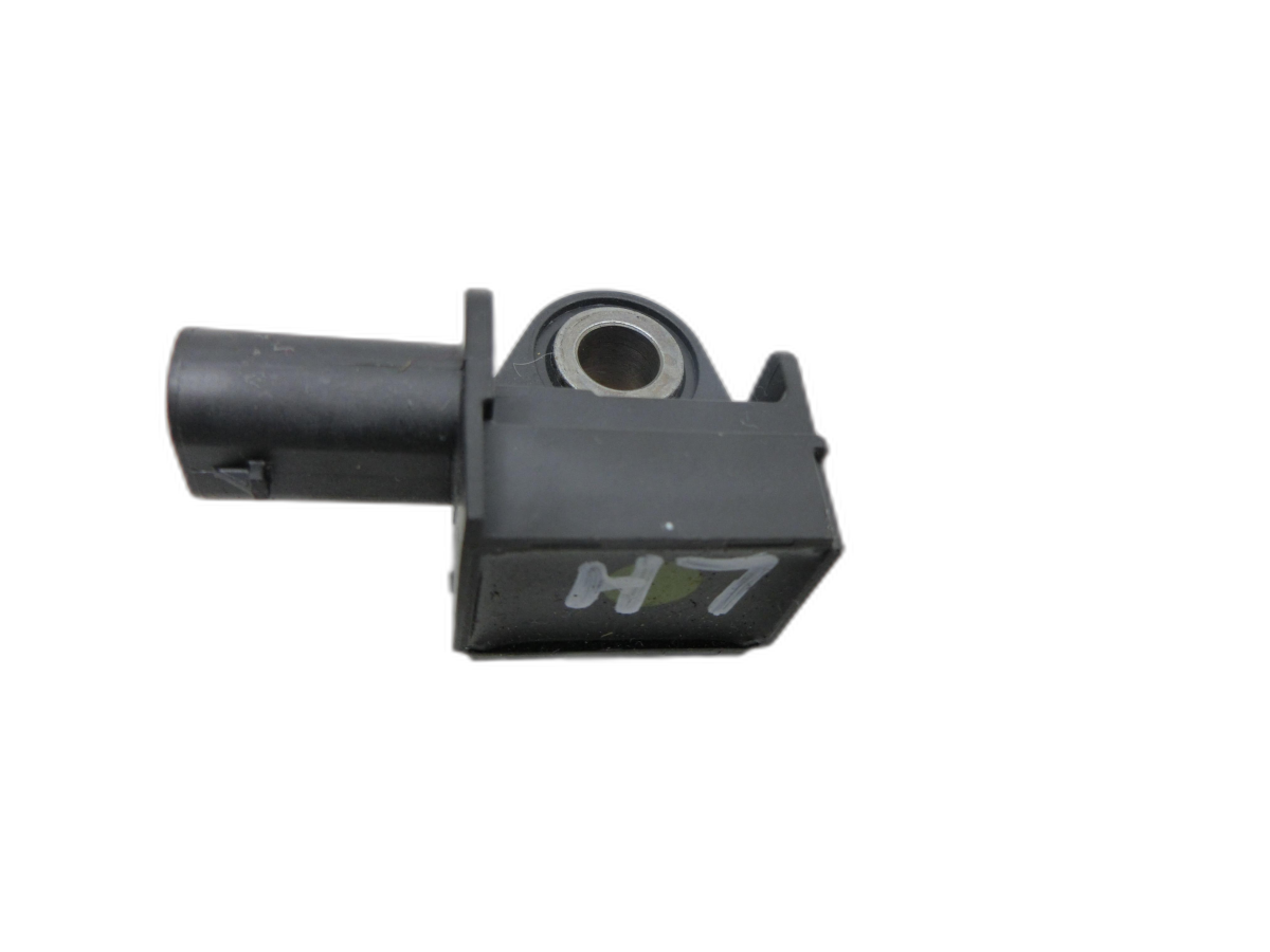 VW Golf 7 VII Variant 13-17 Sensor für Airbag Crashsensor Airbagsensor Links Hinten  - Bild 1